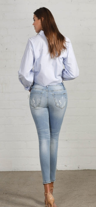 Skyline Distressed Skinny Jeans