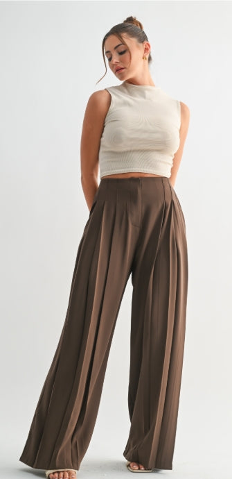 Arden Pleated Trousers
