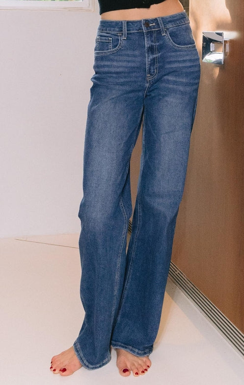 Vervet Straight Outta the 90's Vintage Jeans