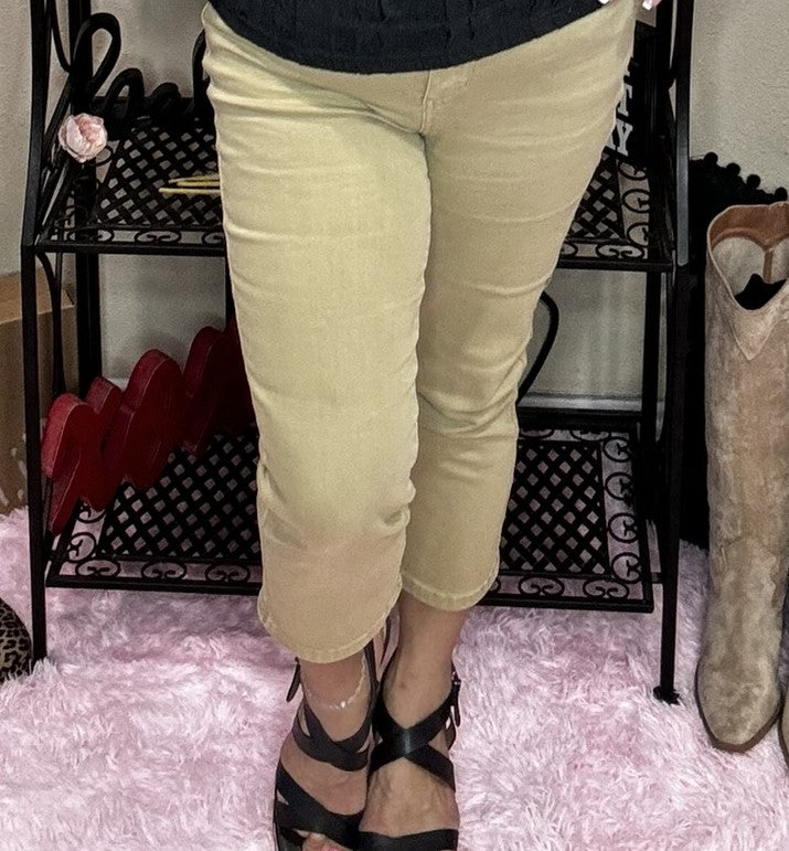 Judy Blue So Casual Khaki Capris
