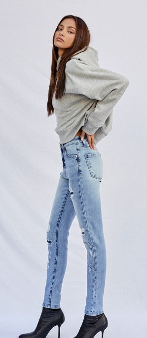 Sierra Mid-Rise Light Wash Skinny Jeans